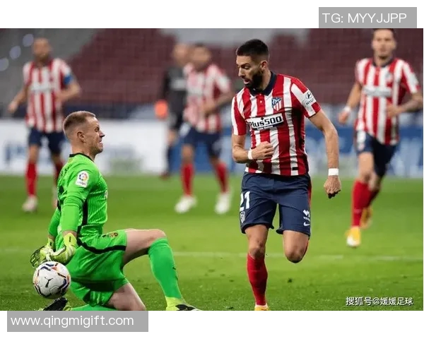 帕尔梅拉斯与格雷米奥的激烈对决揭示巴西足球的竞争魅力与激情 帕尔梅拉斯与格雷米奥的激烈对决揭示巴西足球的竞争魅力与激情